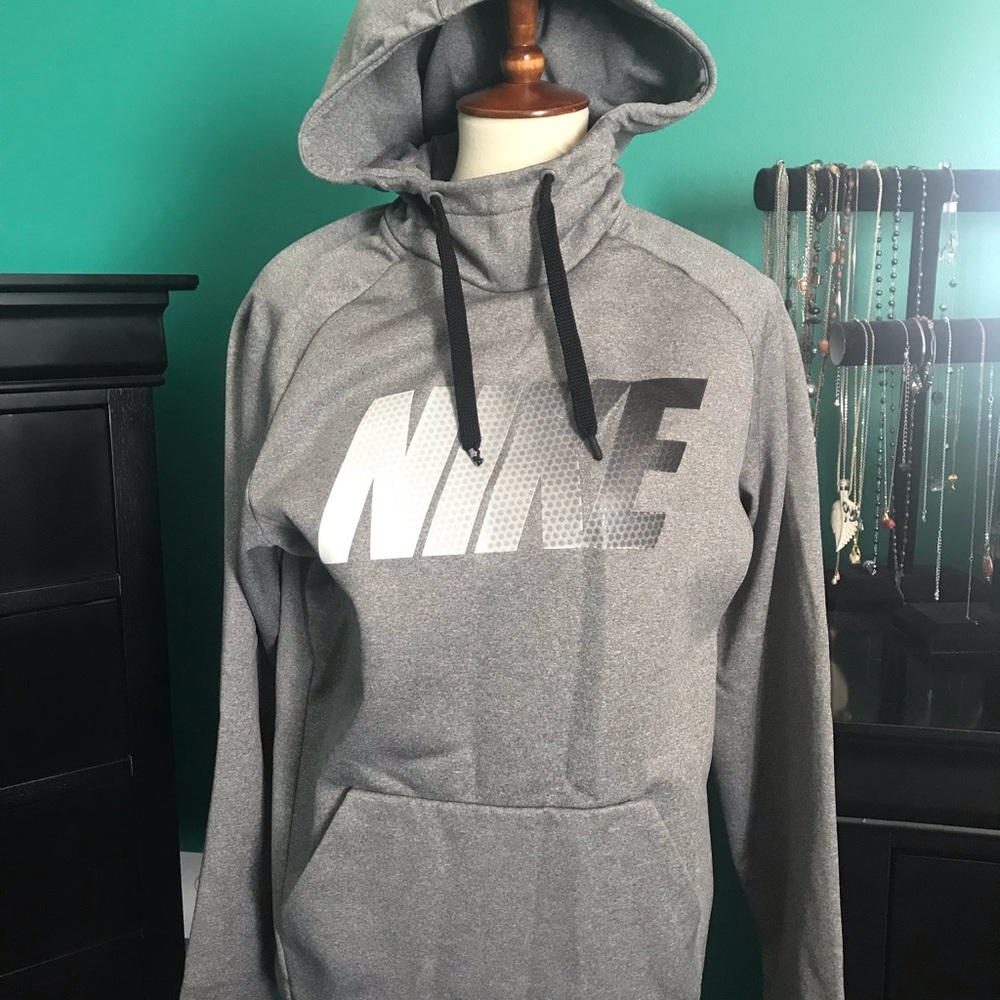 Nike dri fit sweatshirt